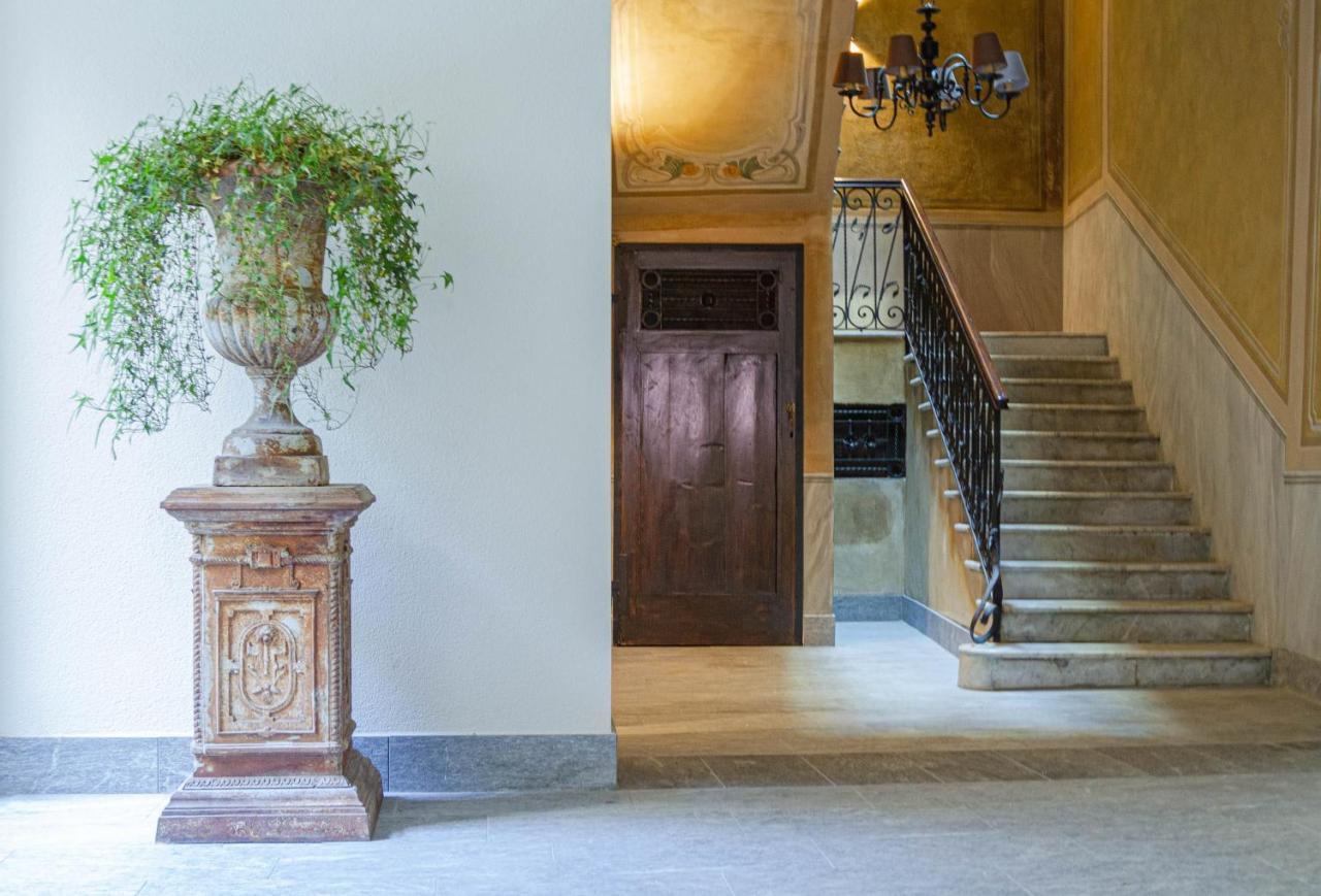 Отель Palazzo Glori 6 Кремона Экстерьер фото